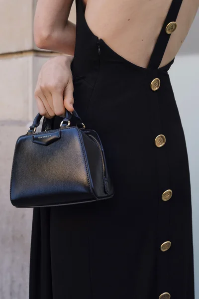 Look 13